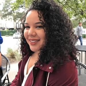 Meet your Posher, Milagros